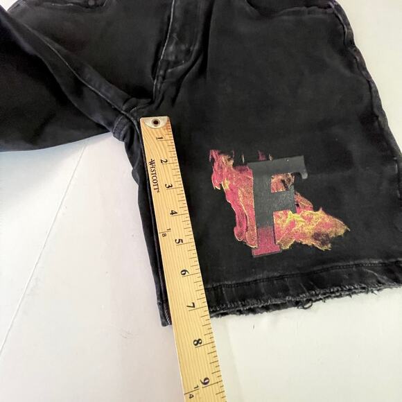 Homme + Femme NEW Distressed Flames Logo Jean Shorts Mens Sz 30 Black Stretch - Picture 7 of 8